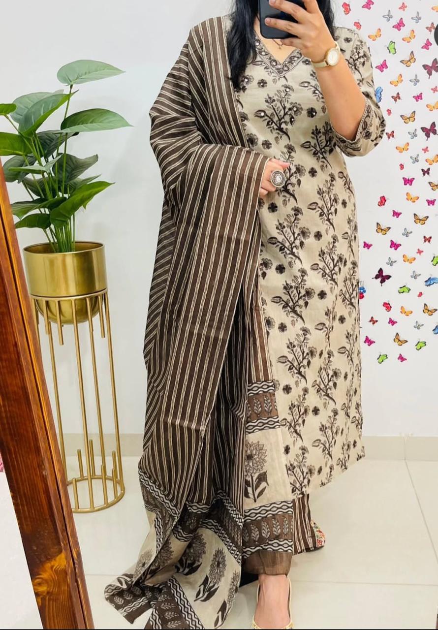 Kurti with Pant & Dupatta - Image 8