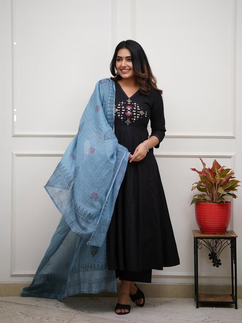 Anarkali Suit - Image 3