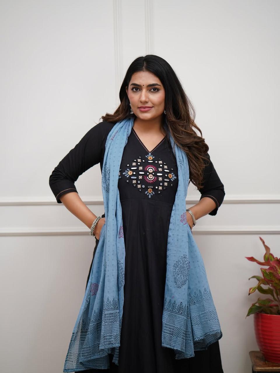 Anarkali Suit - Image 4