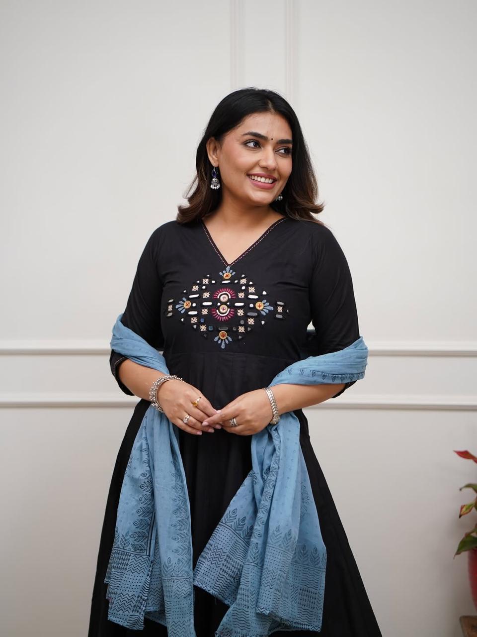 Anarkali Suit - Image 5